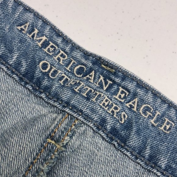 LIKE NEW VINTAGE AMERICAN EAGLE DISTRESS JEAN SHORTS W12/31 🦅 - Picture 3 of 11